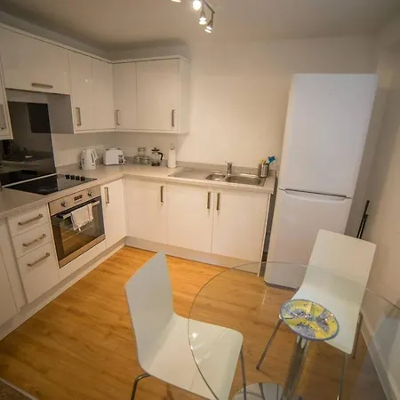 דירה Centrally Located Close To Cabot Circus בריסטול
