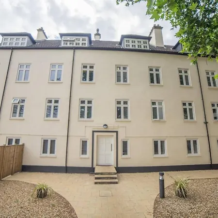Centrally Located Close To Cabot Circus בריסטול