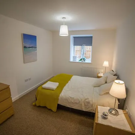 דירה Centrally Located Close To Cabot Circus